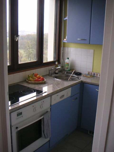 kitchen close